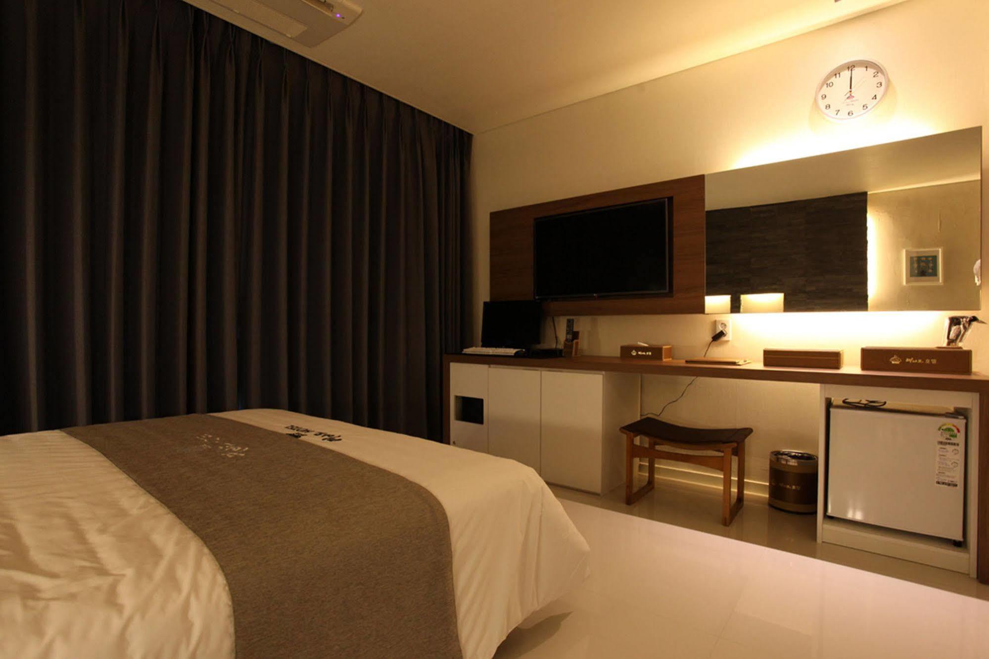 פוצ'און Drive In Hotel Tiamo מראה חיצוני תמונה
