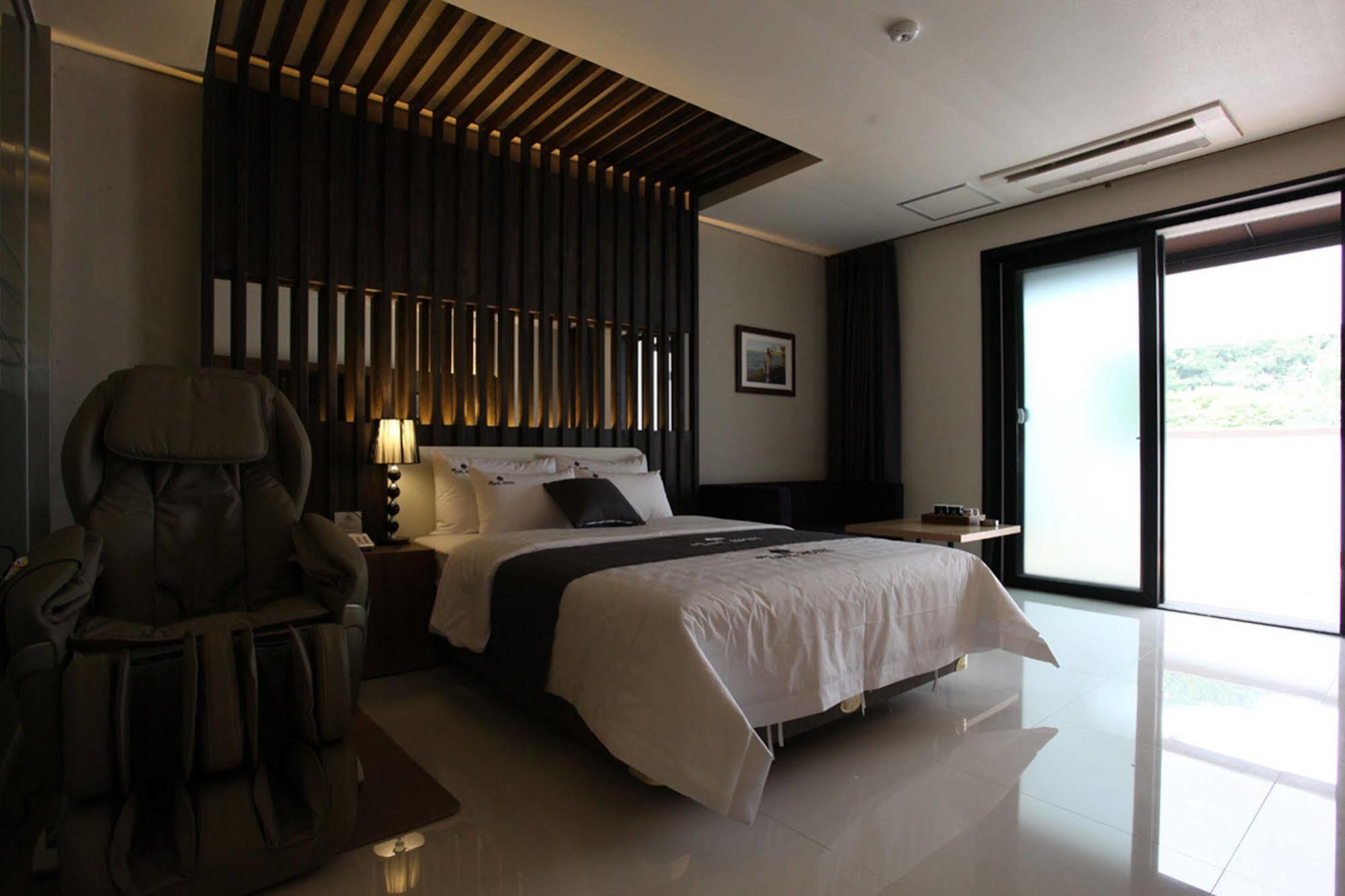פוצ'און Drive In Hotel Tiamo מראה חיצוני תמונה